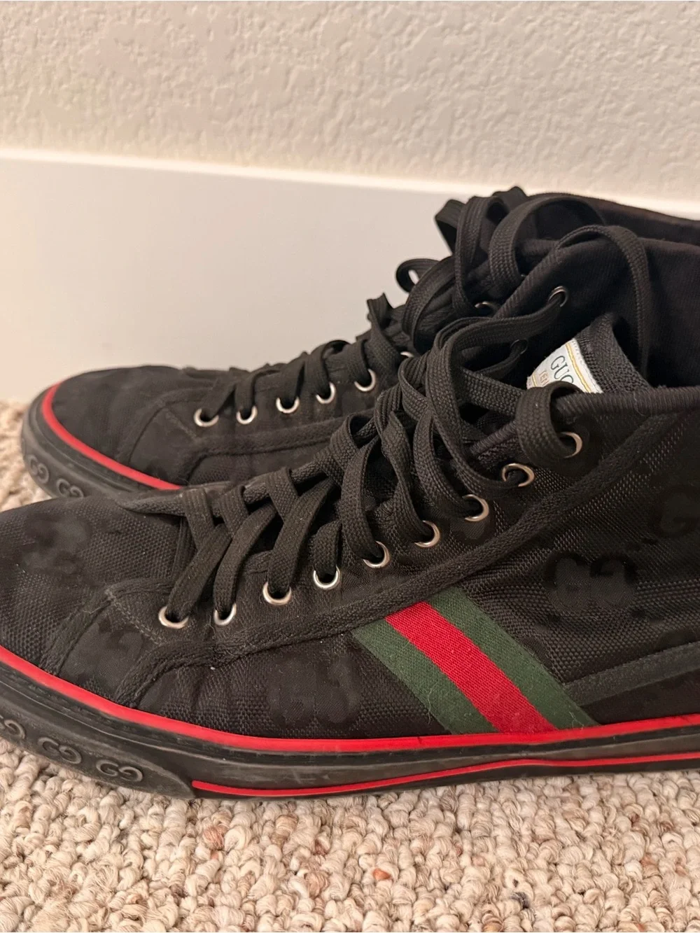 Gucci Black High-Top Sneakers with Green and Red Stripe